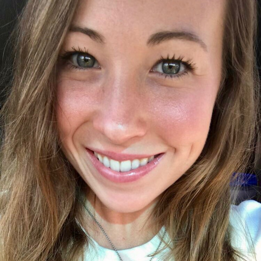 🍍Meet your Posher, Tonya 🍍